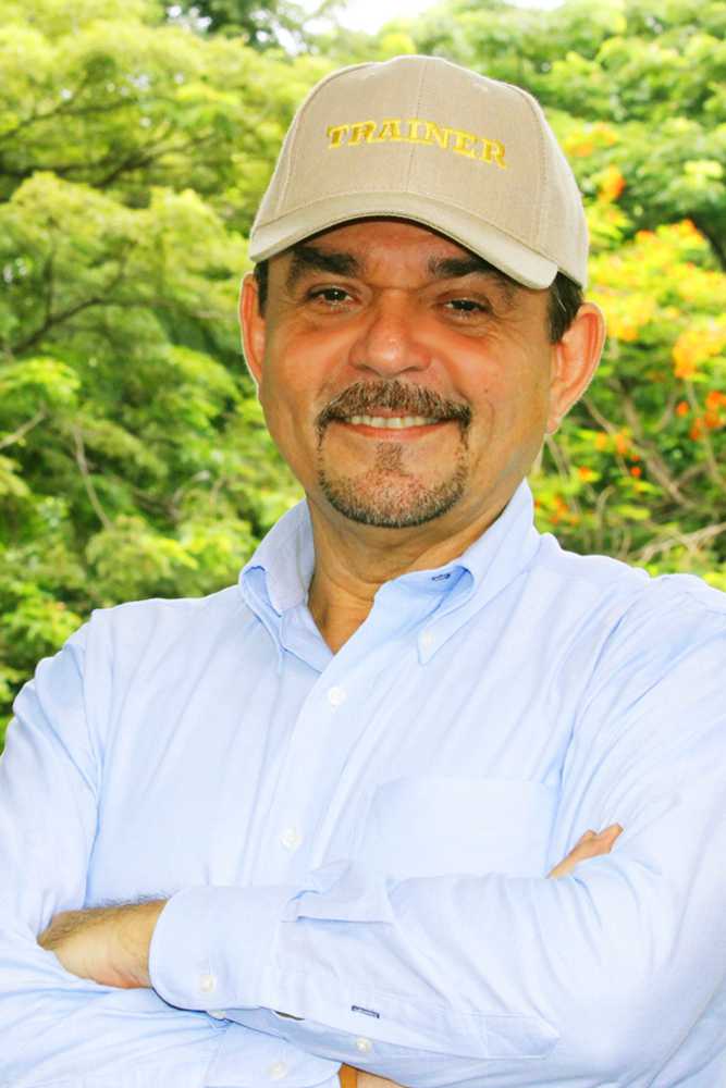 Ernesto Yturralde, Talleres de Cuerdas en Honduras